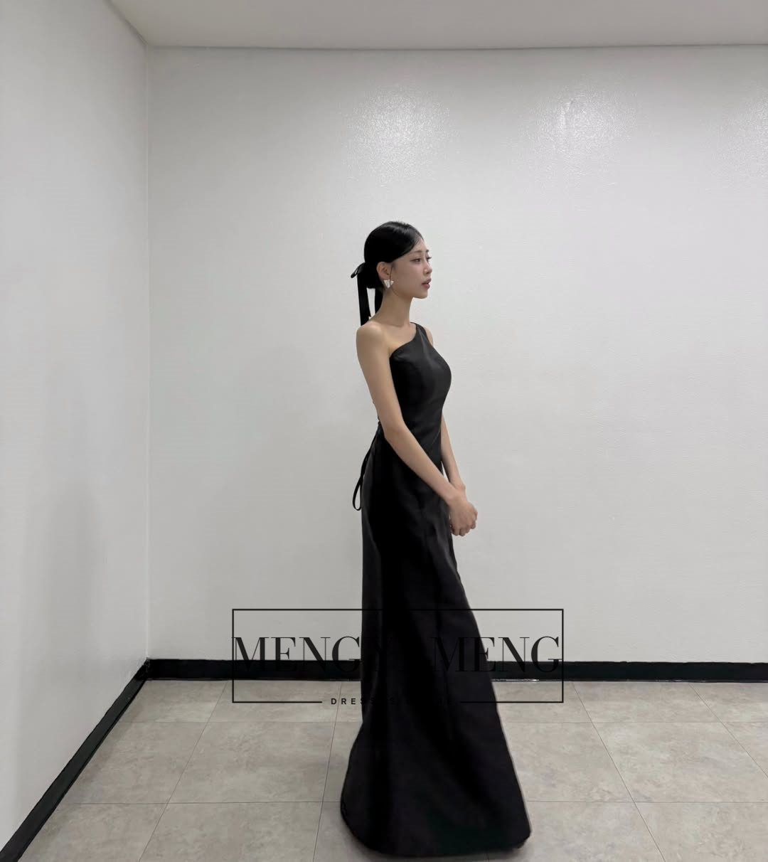 Gaun Malam Hitam Satu Bahu ZHU - Modern Korean Lifestyle ulasan dan harga
